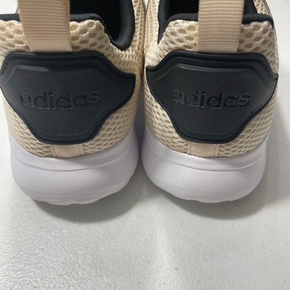 Adidas Women's  leopard Cream Slip-On Shoes Size 6 SB-15 - Picture 7 of 11